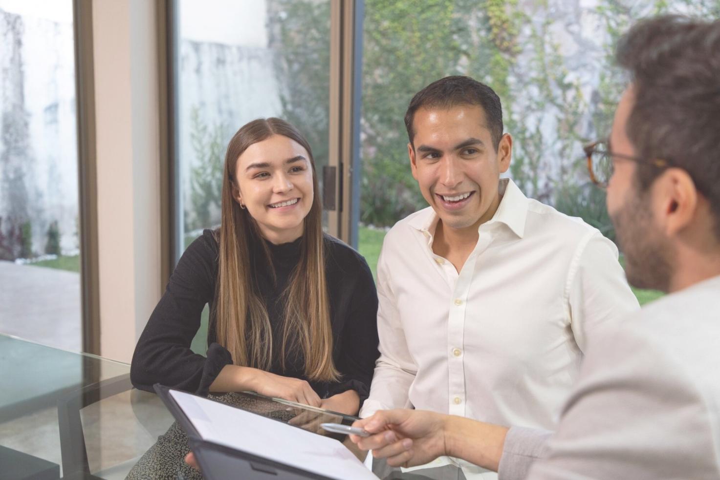 M&A Finanzanalyse auf Business-Meeting